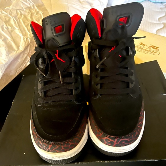 Retro Jordans 4 - Picture 1 of 4